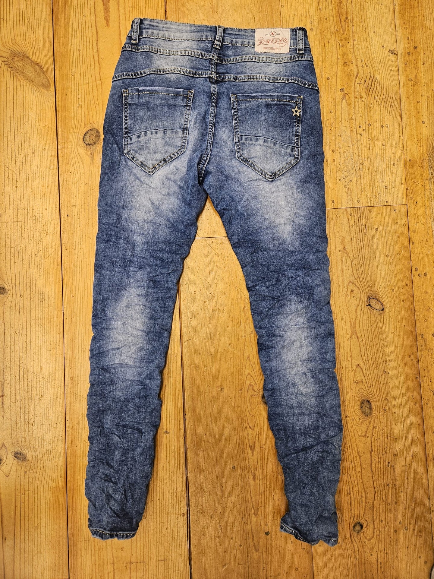 Jewelly Jeans - Stone Washed