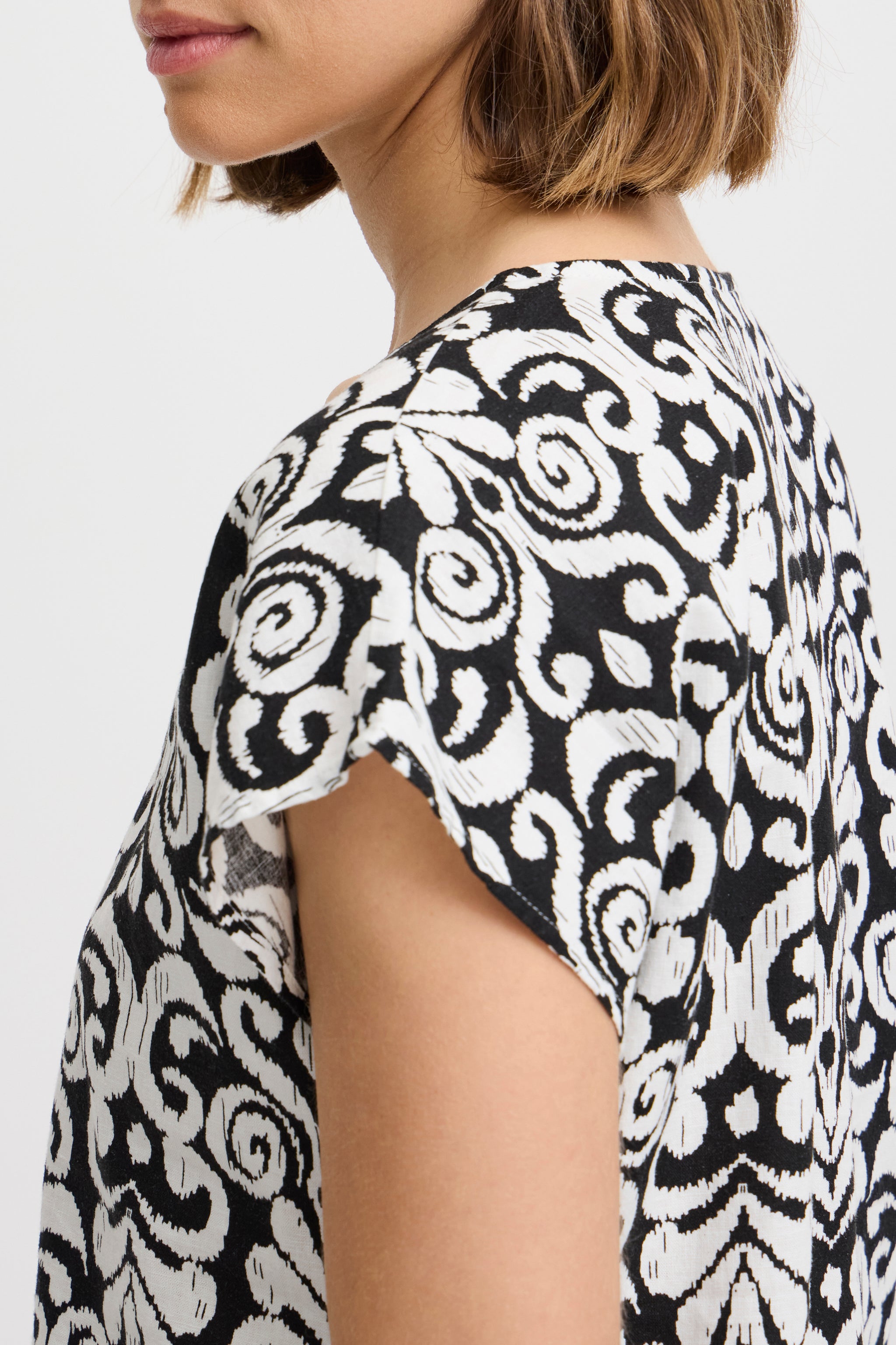 B.young - Top Falakka - Ethnic Black Mix
