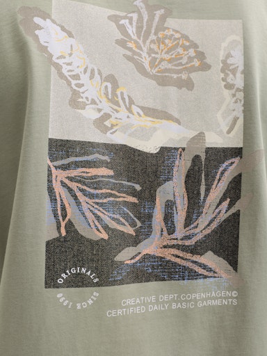 Jack & Jones - Tee Montauk Back Print - Seagrass