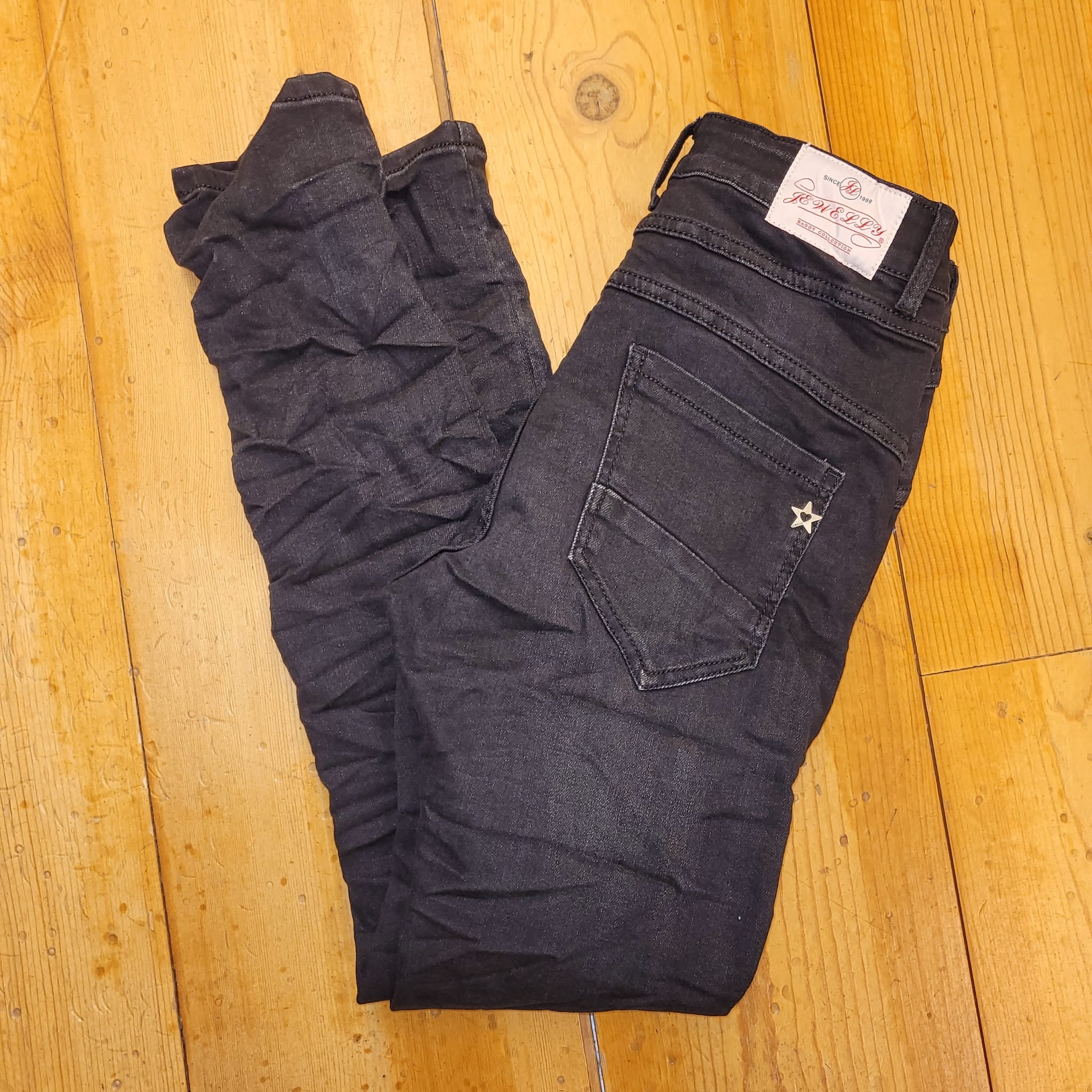 Jewelly Jeans - Black Used met sierknopen